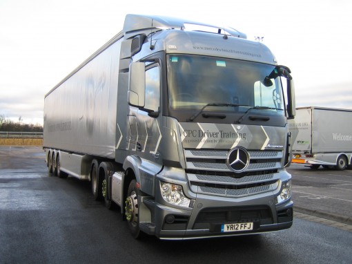 Mercedes-Benz Actros 2545LS