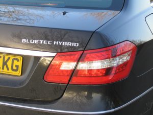 Mercedes-Benz E300 BlueTEC Hybrid 