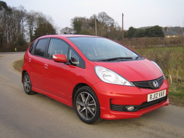 New 13 Honda Jazz 1 4 Si Road Test Report And Review