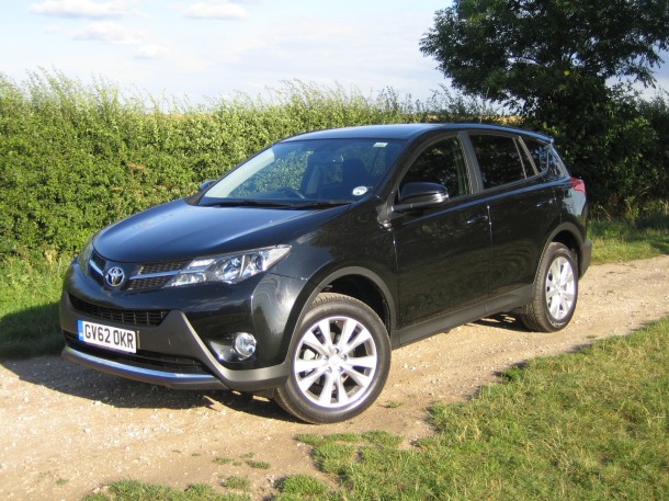 Toyota RAV4 2.2D4D Icon road test report and review