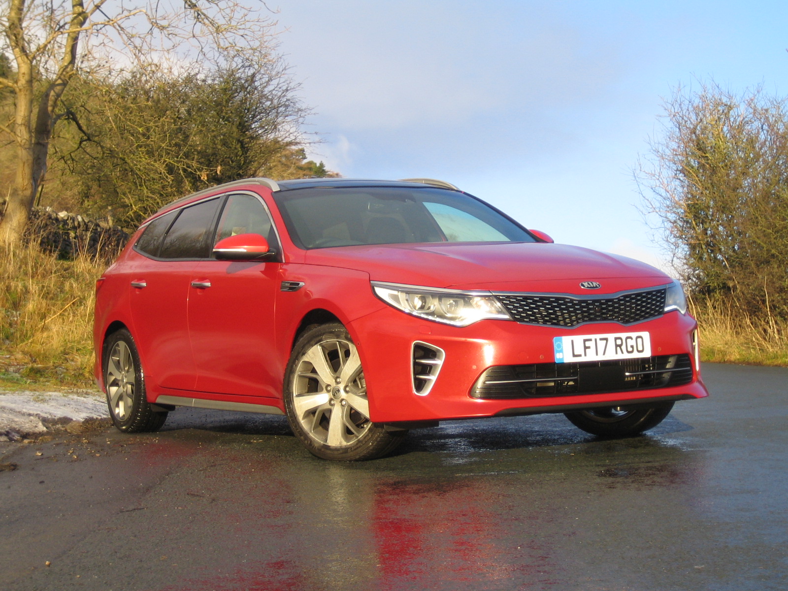 Kia Optima Sportswagon Gt Line S Crdi 1 Wheel World Reviews