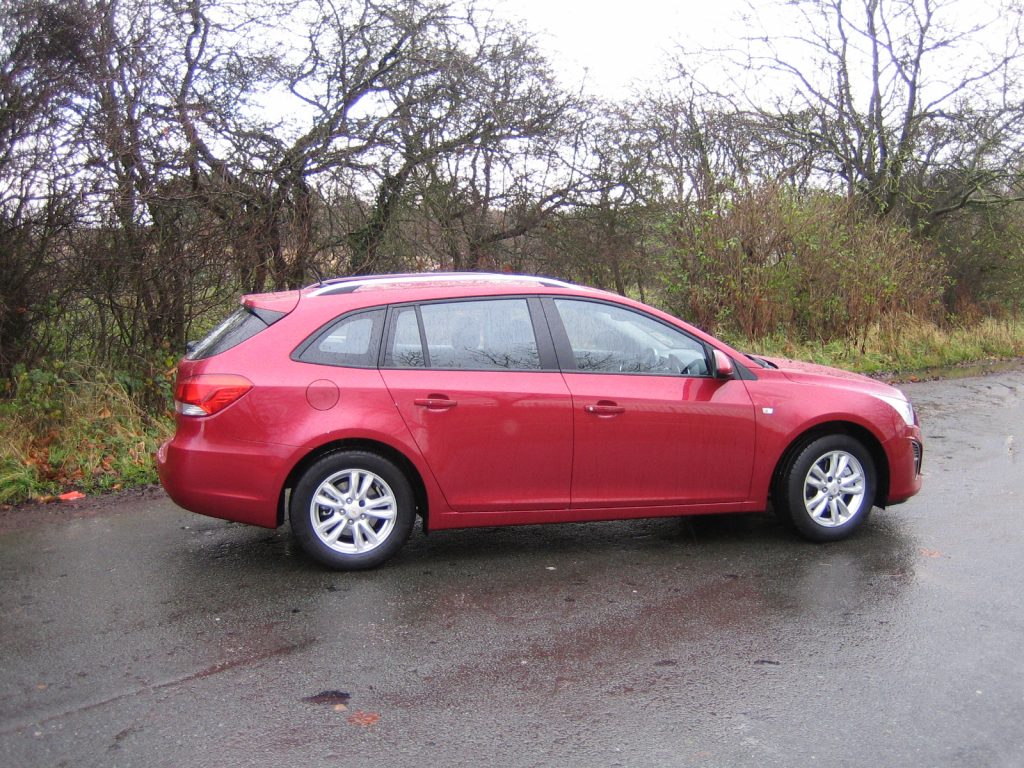 Chevrolet cruze station wagon